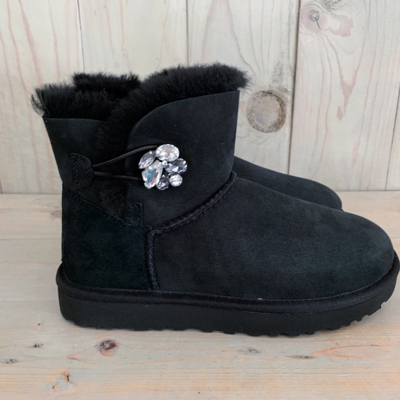 ugg classic mini bailey button